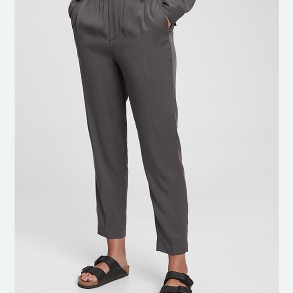 GAP NWT elastic waist high rise trousers - Picture 3 of 8